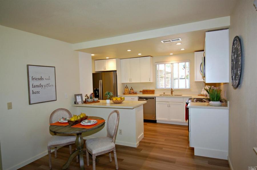 6506 Meadowgreen Place