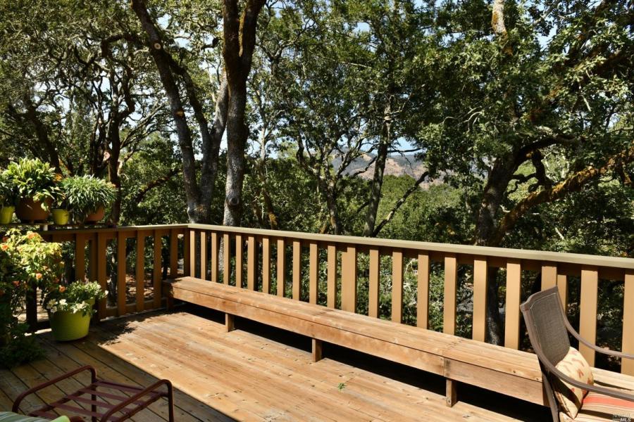 40 Oak Forest Place