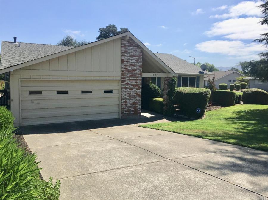 7387 Oakmont Drive