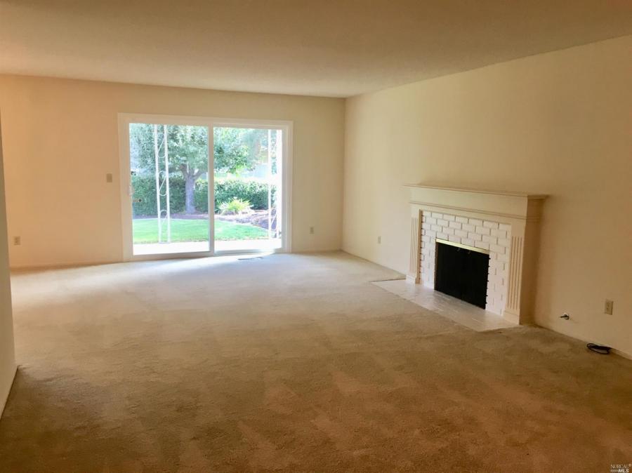 7387 Oakmont Drive