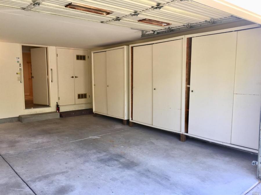 7387 Oakmont Drive
