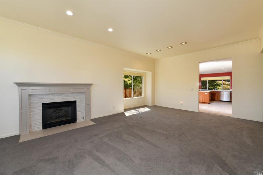 7850 Oakmont Drive