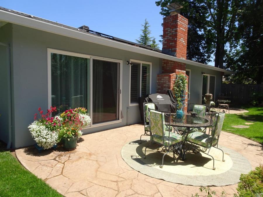 6924 Fairfield Drive