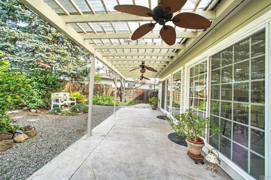 276 Belhaven Circle