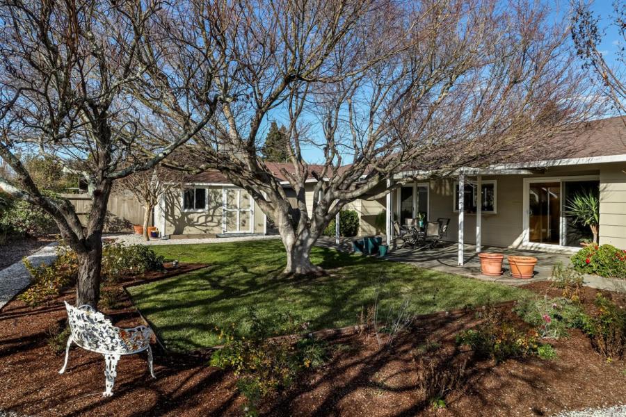 6578 Meadowridge Drive