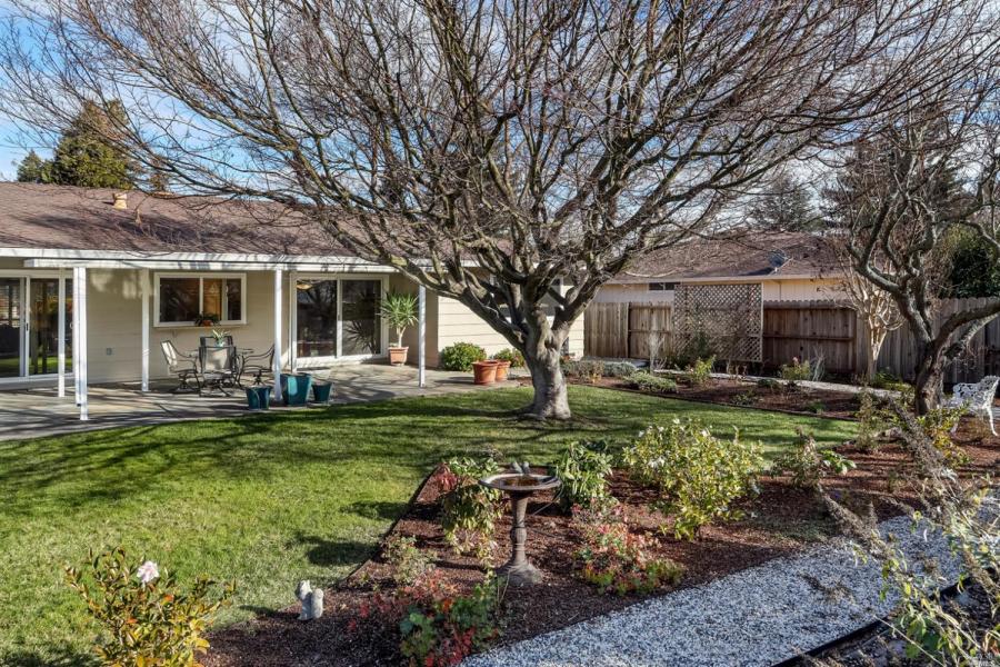 6578 Meadowridge Drive