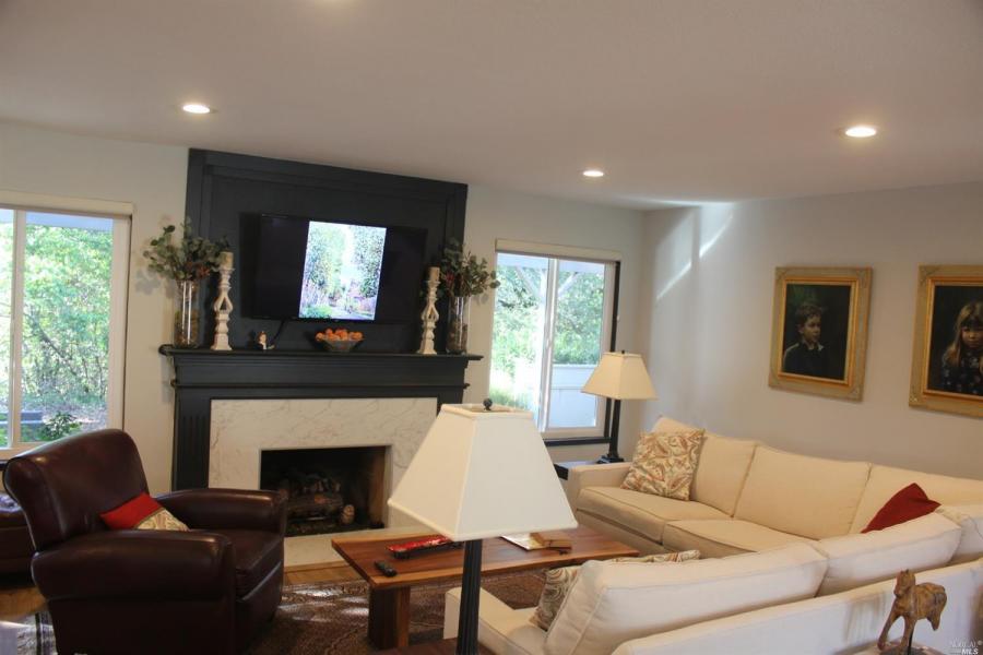 6493 Meadowridge Court