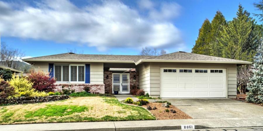 8861 Oakmont Drive