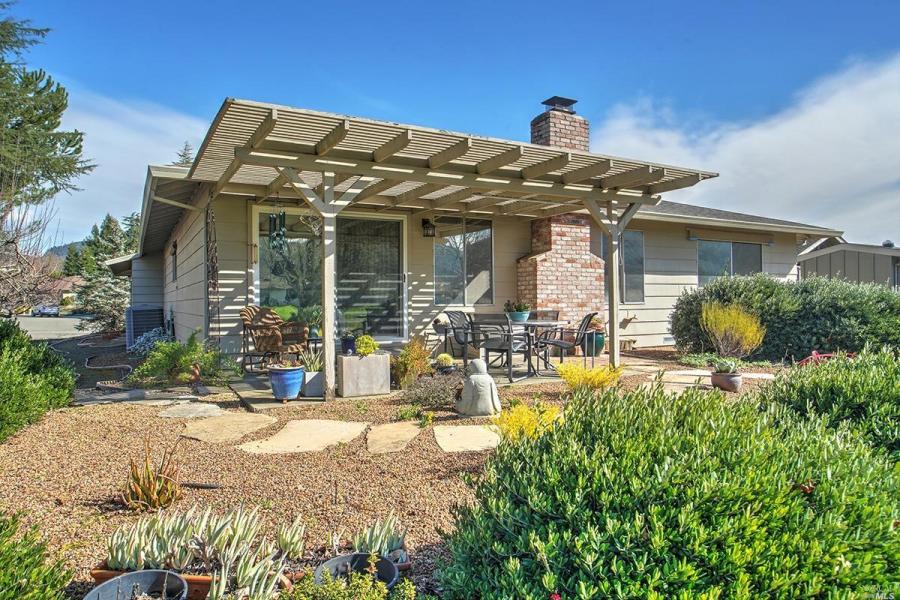 8861 Oakmont Drive