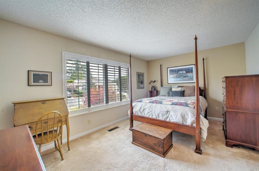 8861 Oakmont Drive