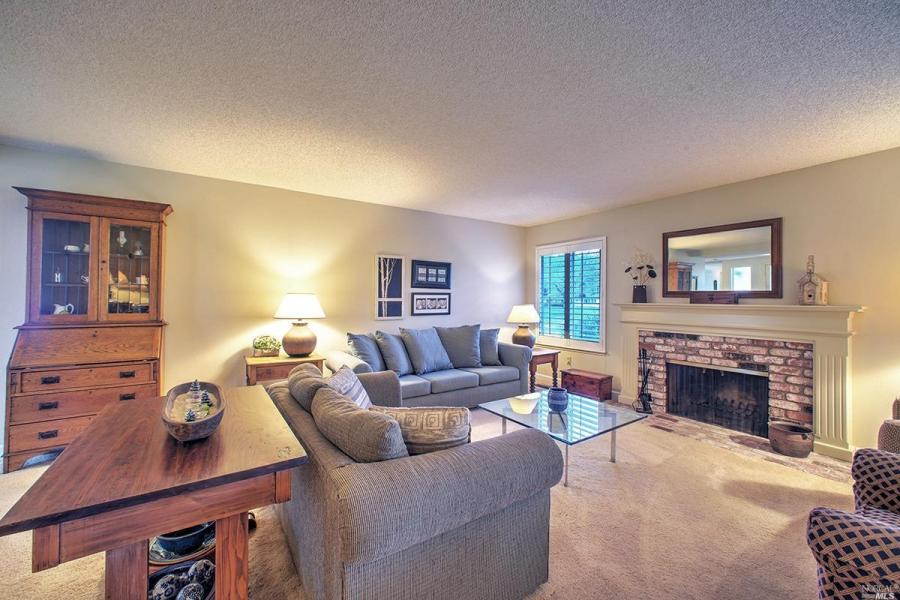 8861 Oakmont Drive
