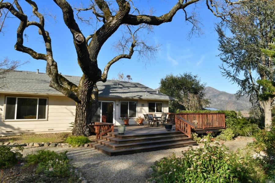 408 Oak Point Court
