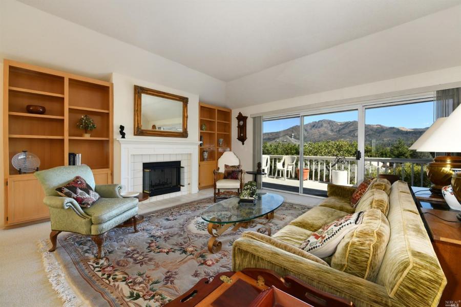 434 Crestridge Place