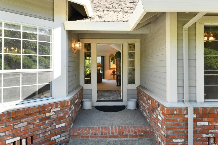 434 Crestridge Place