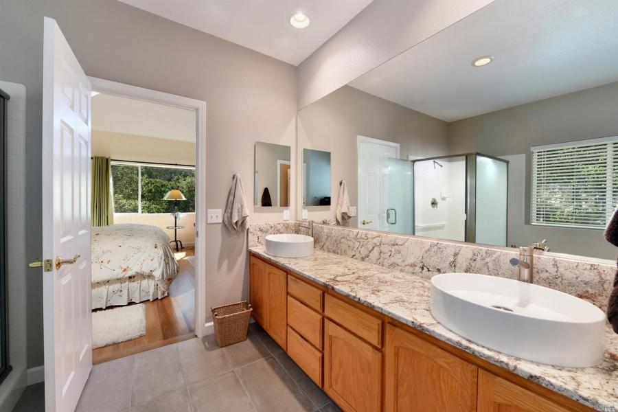 1035 Oak Mesa Drive