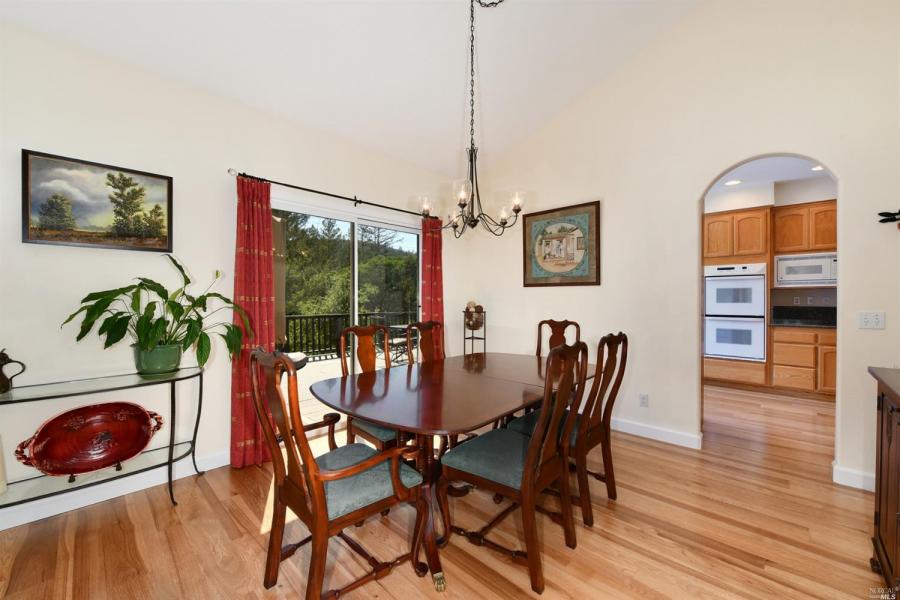 1035 Oak Mesa Drive