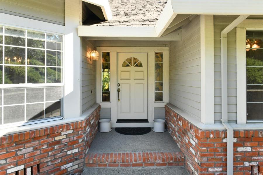 434 Crestridge Place