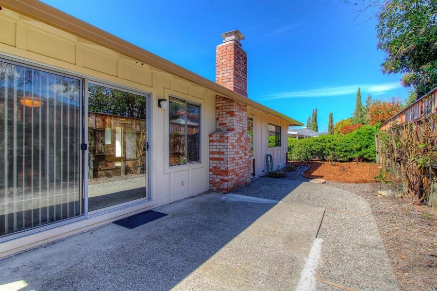122 Valley Lakes Drive
