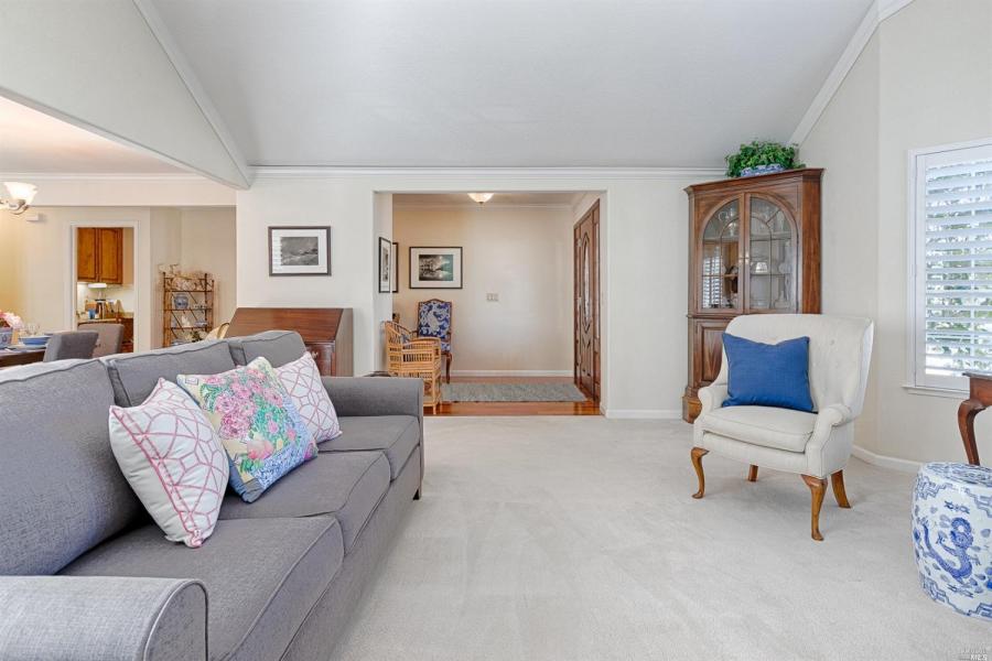 244 Silver Creek Cir