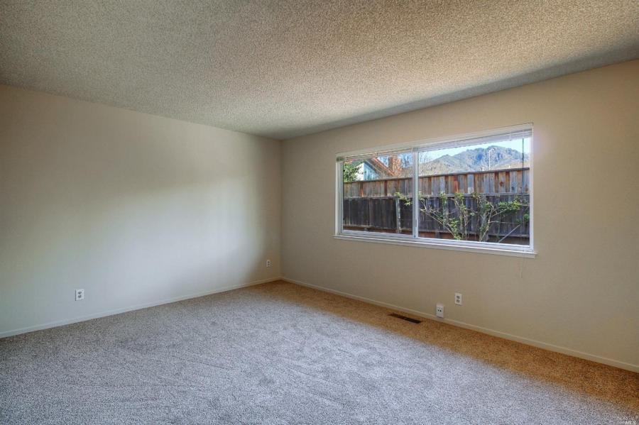 122 Valley Lakes Drive
