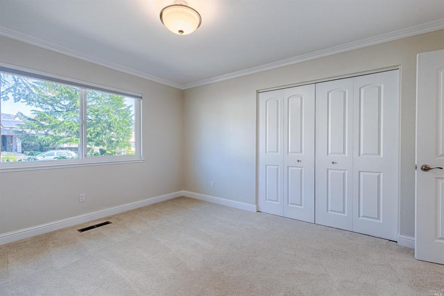 8887 Oakmont Drive