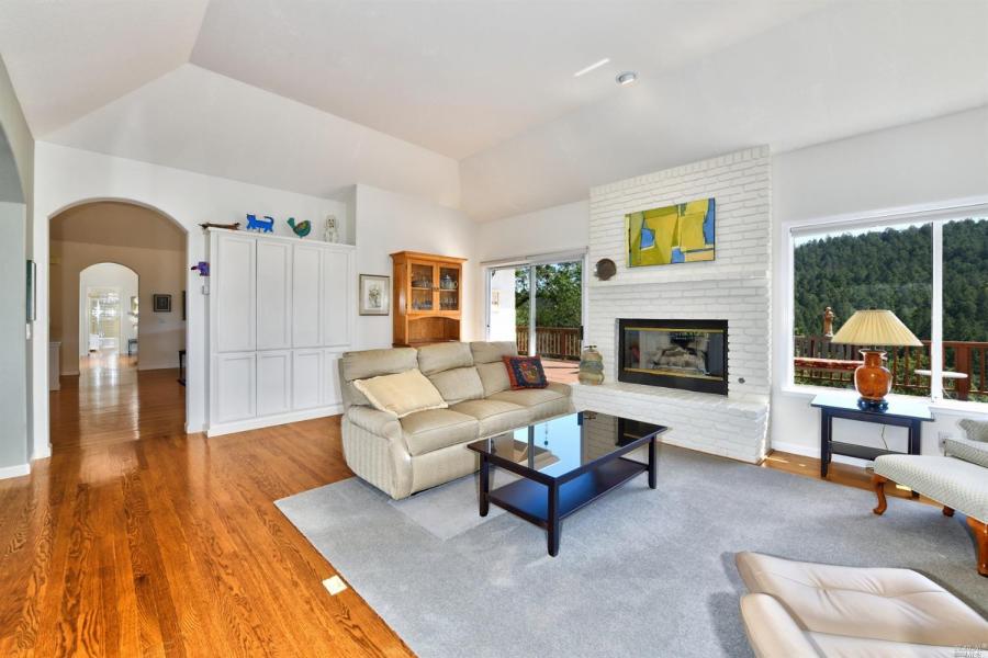 6344 Meadowridge Drive