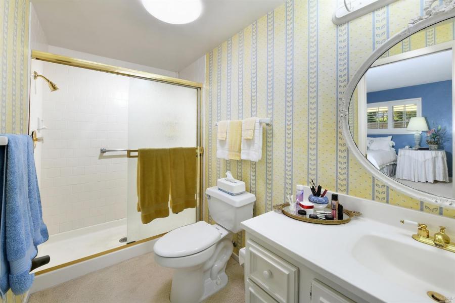 342 Oak Leaf Circle