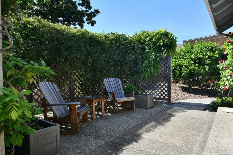 7602 Oakmont Drive
