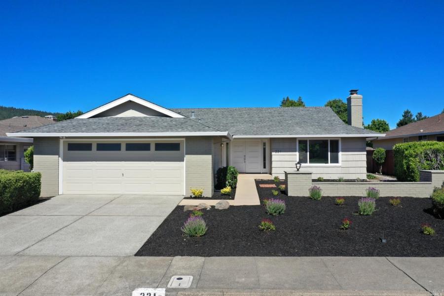 231 Belhaven Circle
