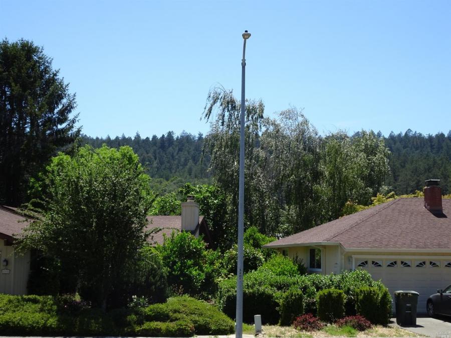 6577 Meadowridge Drive