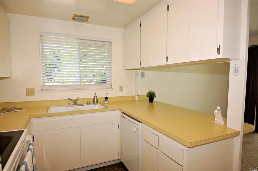 6577 Meadowridge Drive