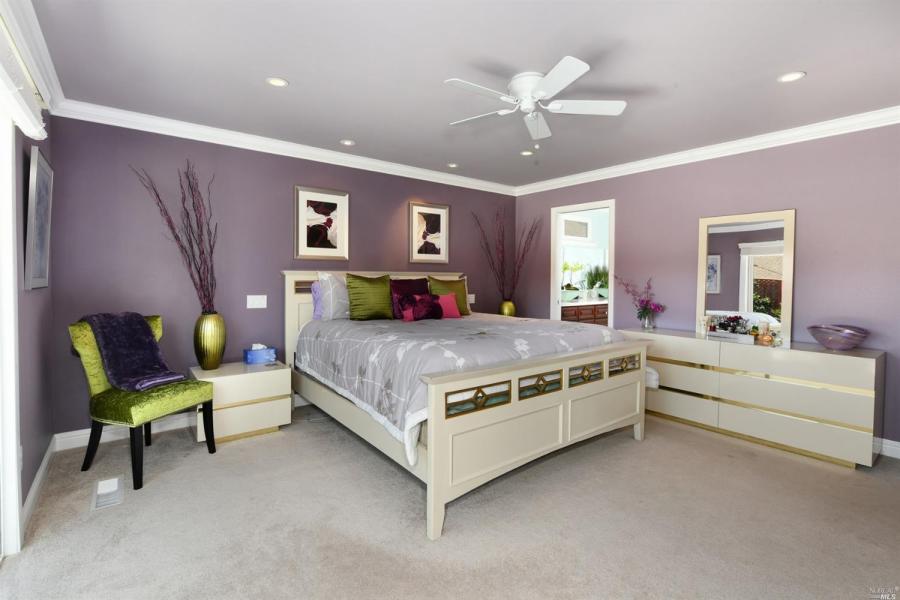 8839 Hood Mountain Circle