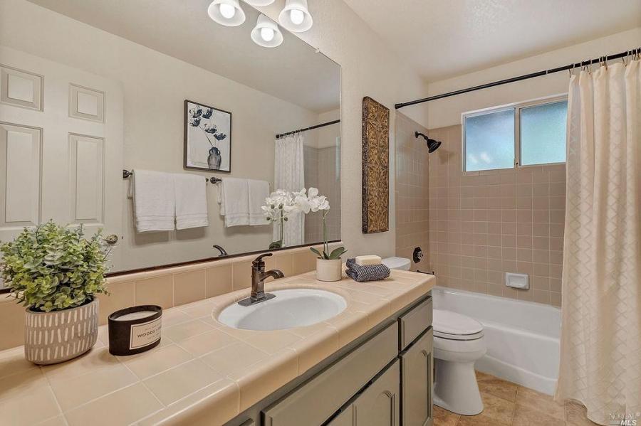 315 Miramonte Place