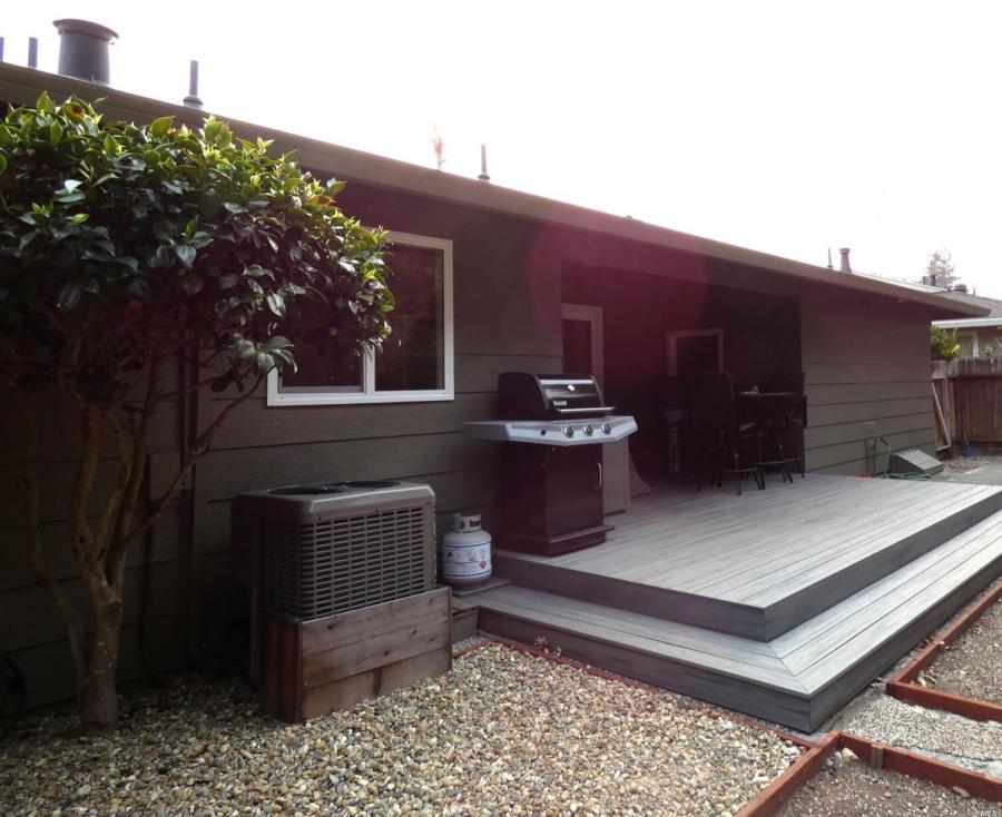 7309 Oak Leaf Drive