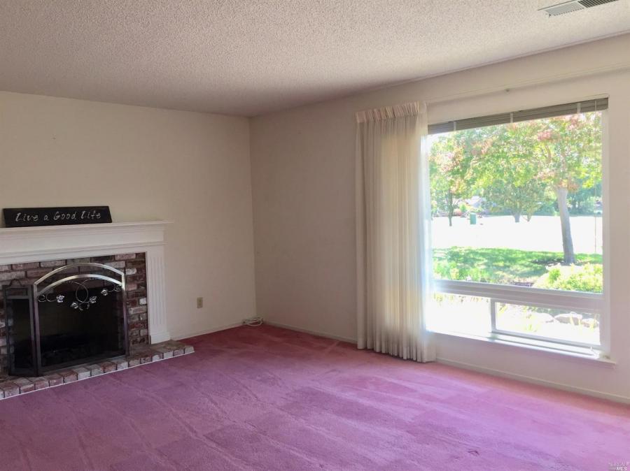 341 Twin Lakes Drive