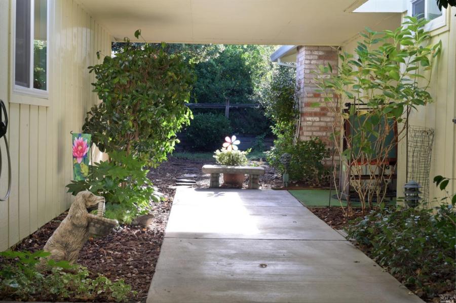 20 Meadowgreen Circle