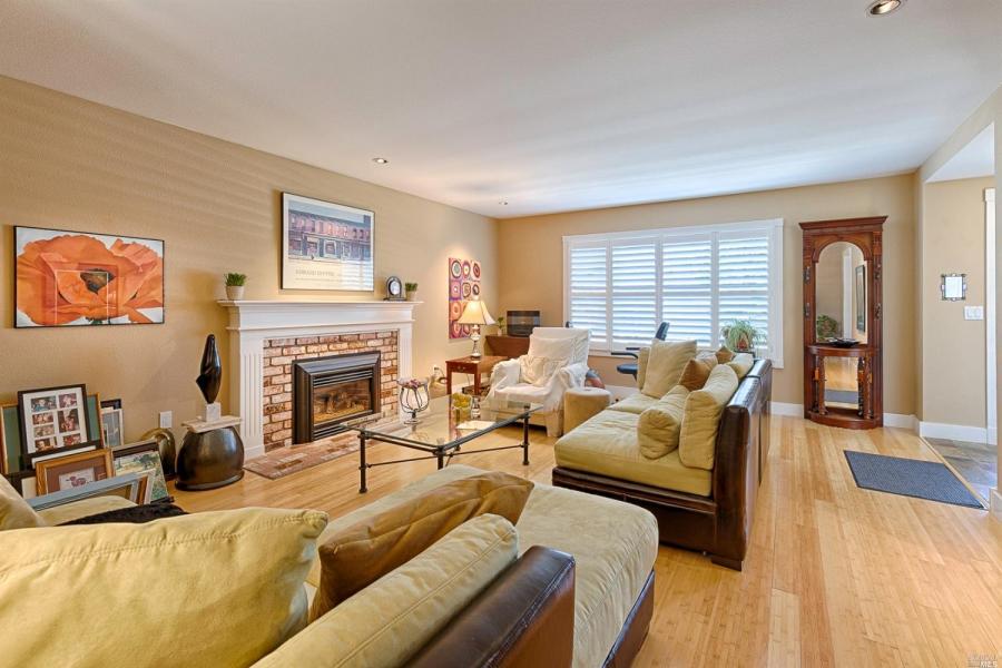 429 Oak Brook Lane