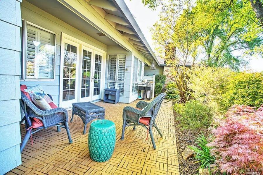 340 Twin Lakes Drive
