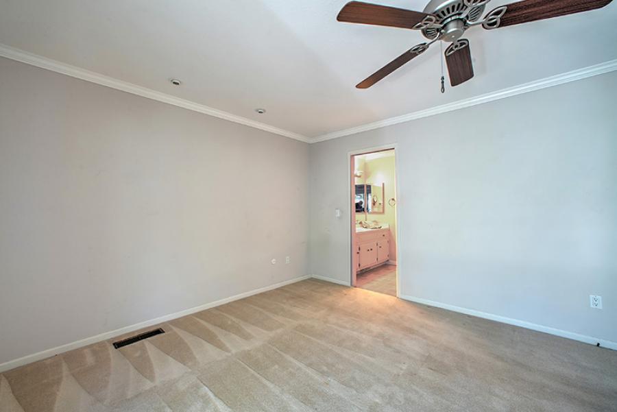 6463 Mesa Oaks Court