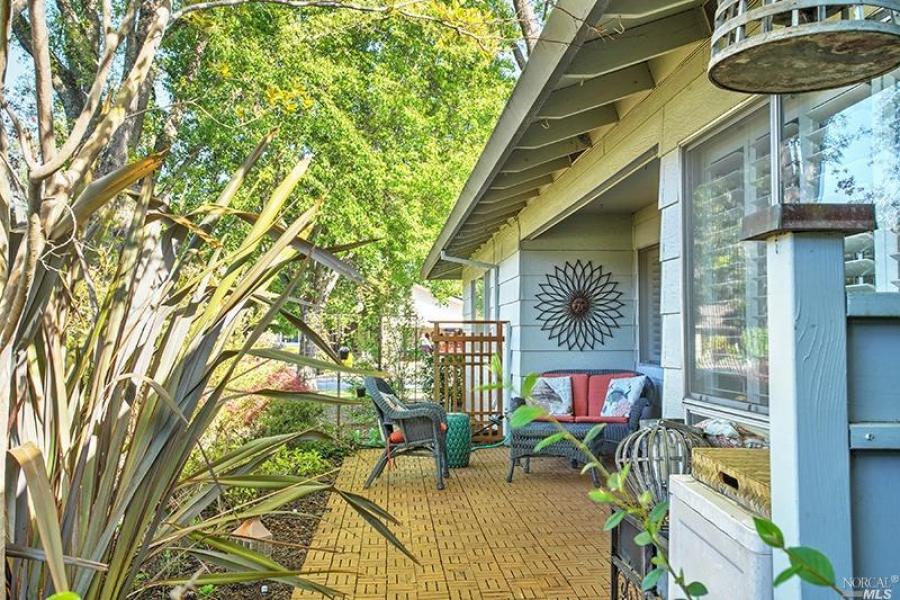 340 Twin Lakes Drive
