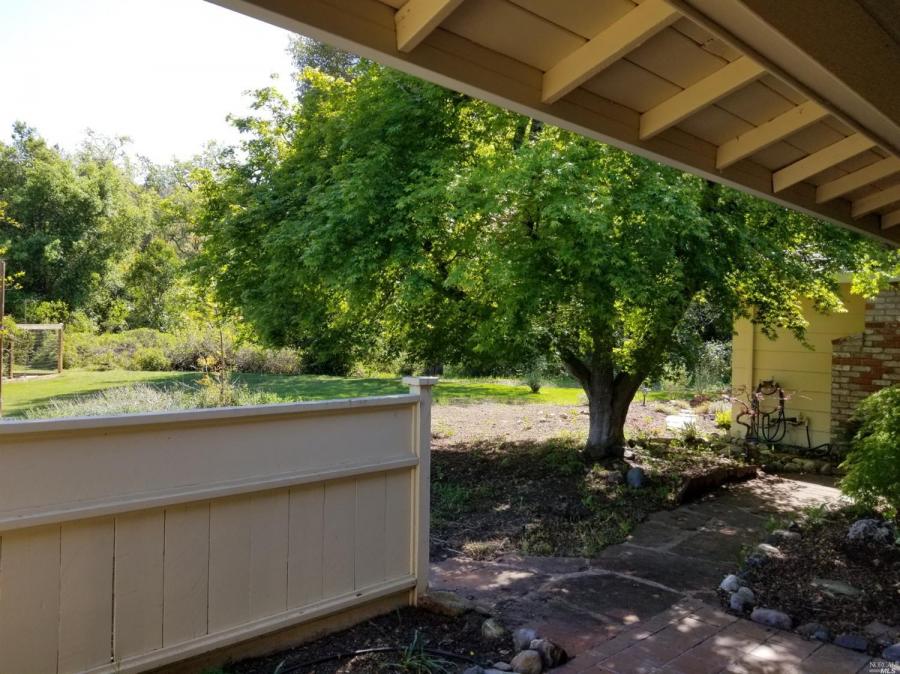 6528 Meadowgreen Place