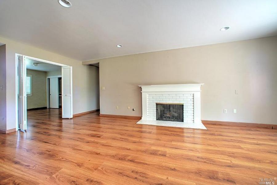503 Oak Vista Place