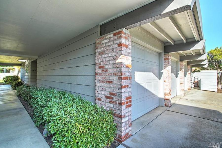 340 Twin Lakes Drive
