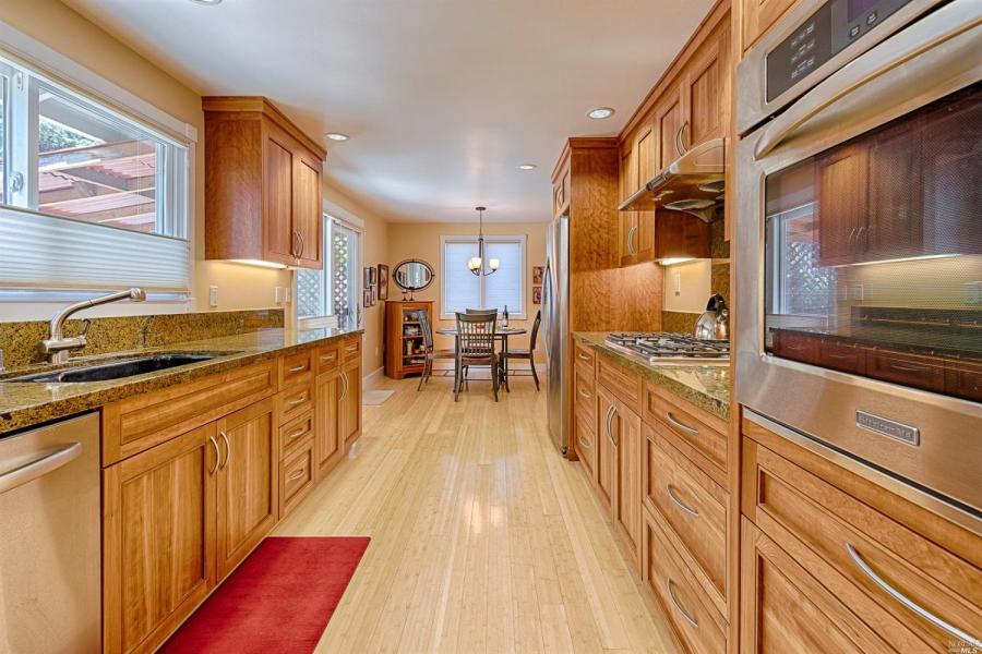 429 Oak Brook Lane