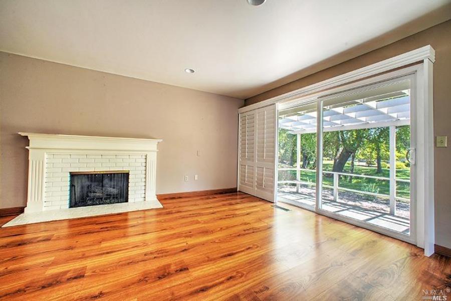 503 Oak Vista Place