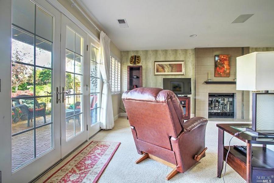 340 Twin Lakes Drive