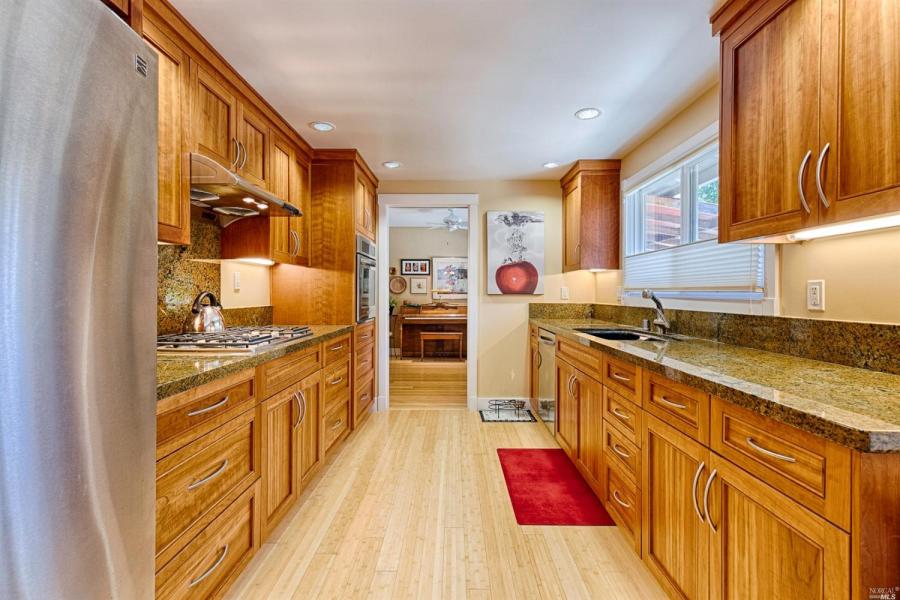 429 Oak Brook Lane