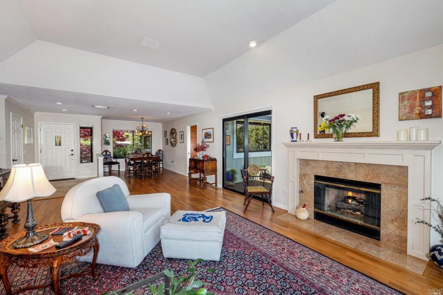 418 Woodley Way