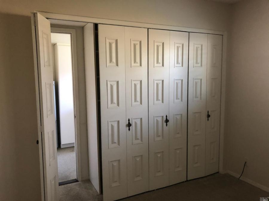 6528 Meadowgreen Place