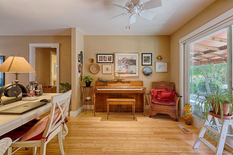 429 Oak Brook Lane
